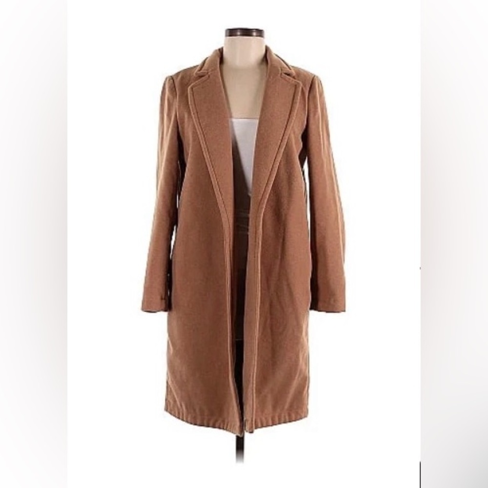 Hilary Radley brown coat 🧥